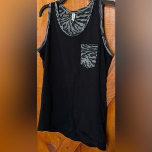 Hawks Bay Black Tank Top With pocket Sz M